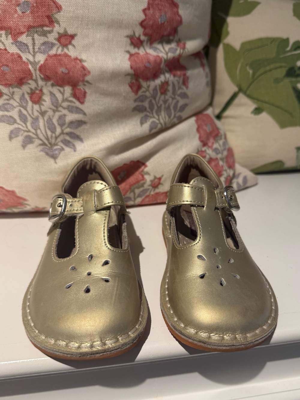 L’Amour Girls' Mary Jane Shoes